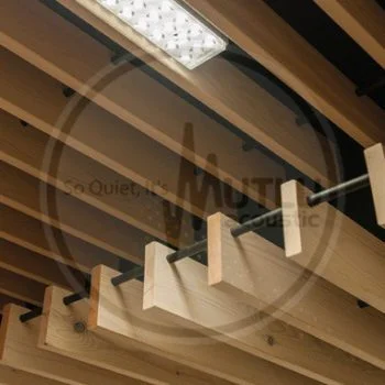 Linear Borulu Çubuklu Baffle Tavan Paneli 28 Hook On Borulu AAhşap Akustik Baffle Tavan Paneli